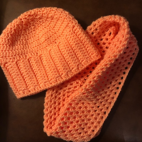 Slouchy hat and infinity scarf set color peach New hand crochet by me